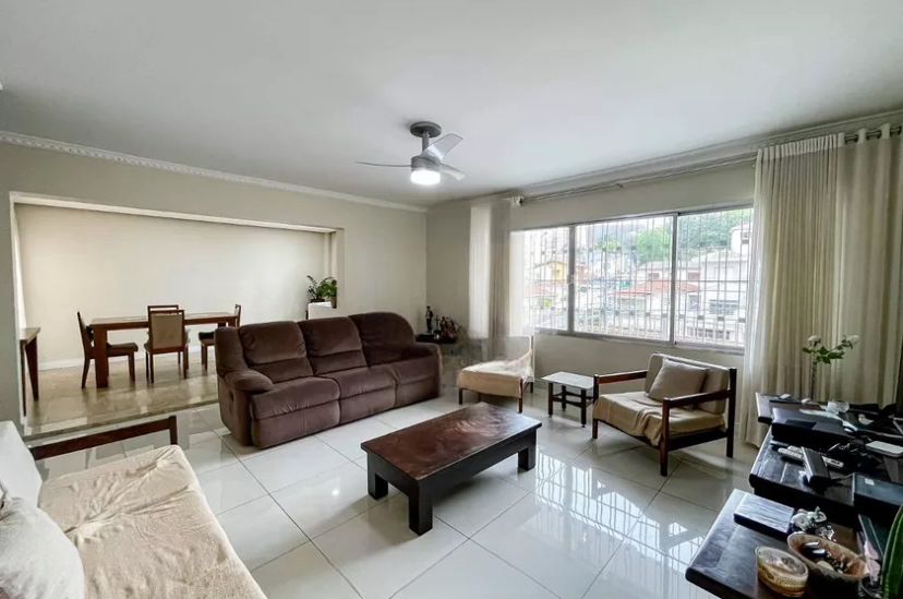 sala elegante com sofa marrom